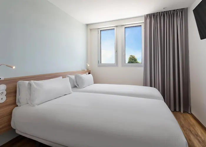 Hotell Lisboa Aeroporto Portela (Loures)