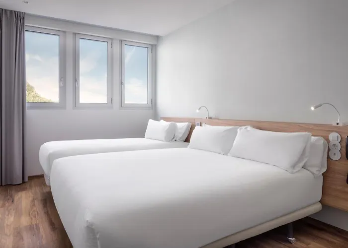 Hotell Lisboa Aeroporto Portela (Loures)